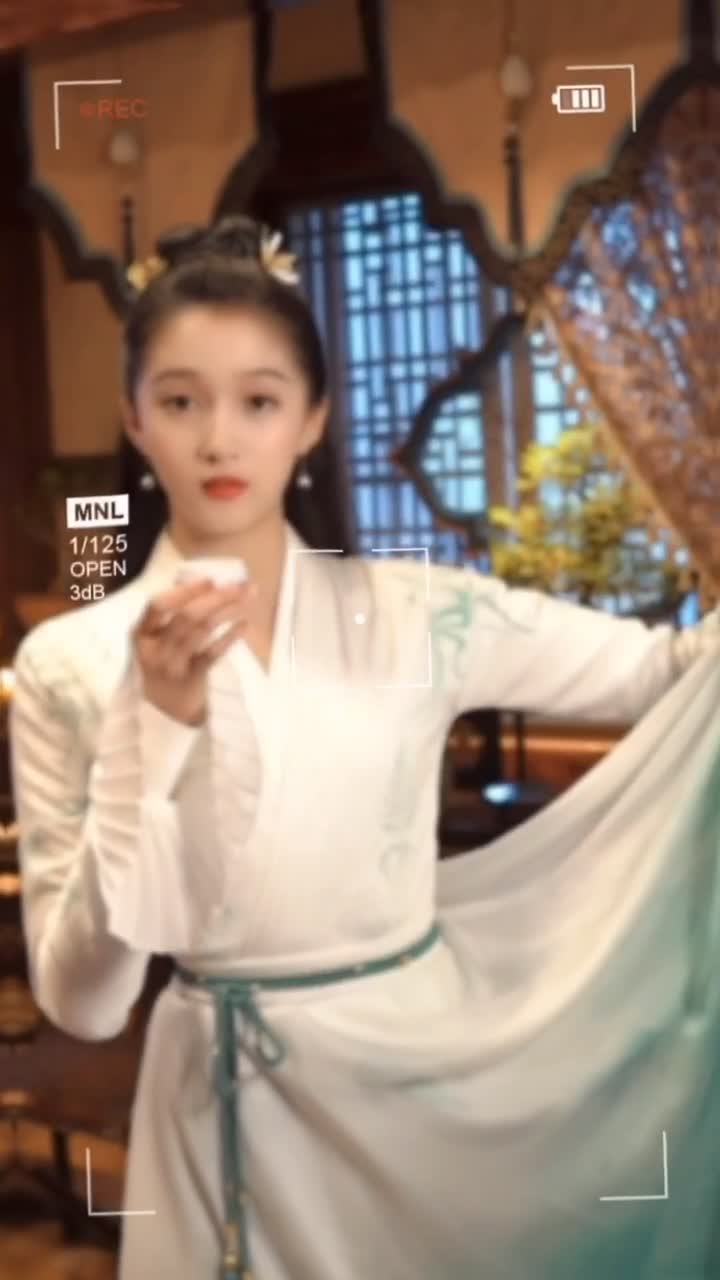关晓彤