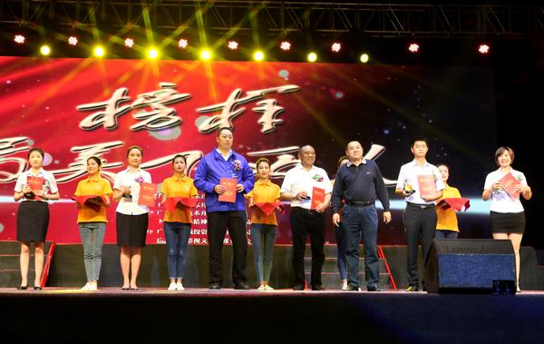 广元下西卖家具