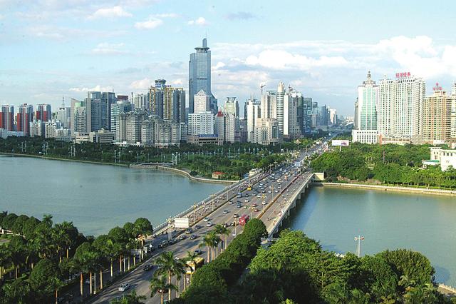 卖家具底薪1800能做吗