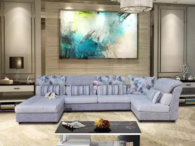 白沙灰色的家具