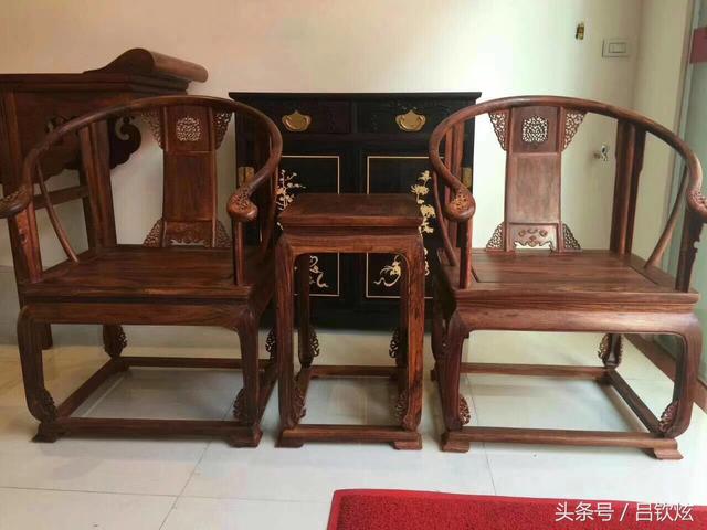 黄花梨黑漆家具