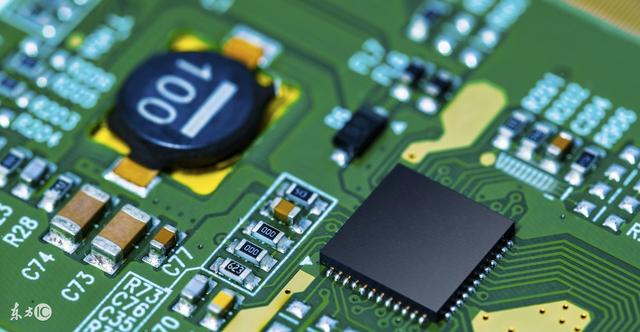 ad软件元器件对齐