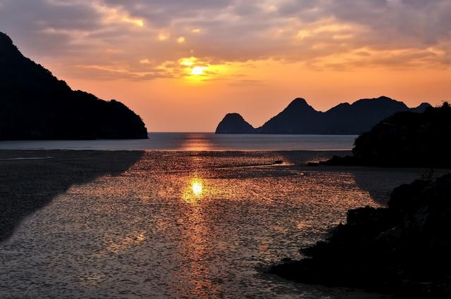 照片左右留边什么软件