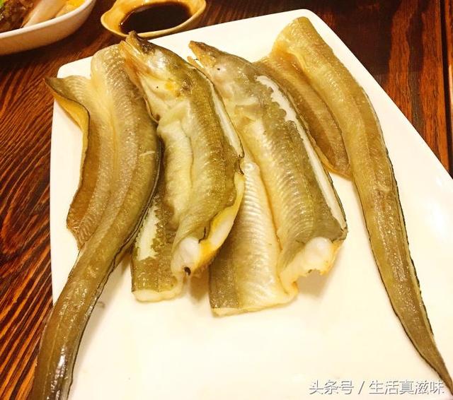 描写海鲜的美味的句子