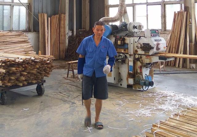 开家具厂亏死了