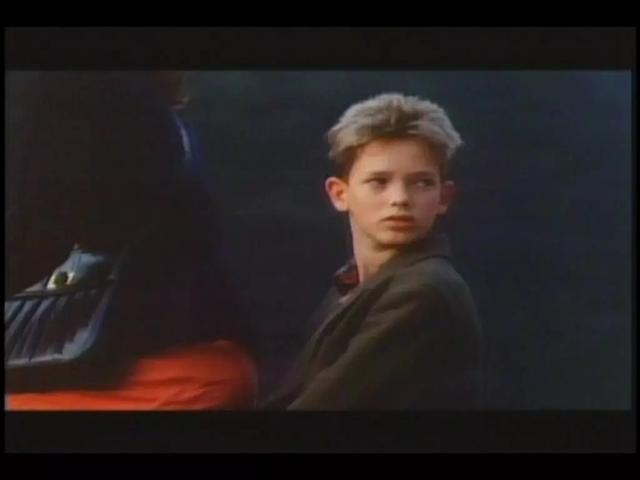 军官与男孩语录