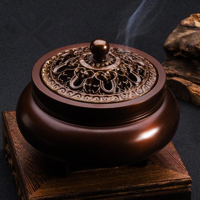 具有观赏价值的纯铜香炉,香烟袅袅,悦目怡情