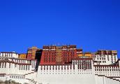 The Potala Palace of early morning
