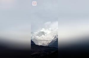 Doubt of snow mountain of Yunnan jade dragon is like exposure of picture of video of shock of hill b