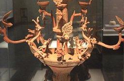 Visit museum of ancient capital Luoyang, exclaim a
