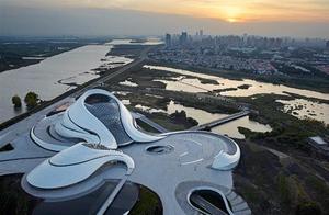 By outside does intermediary call the Sydney opern