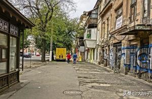 This kind of house is hole, you become the cannon fodder that fill hole carefully!