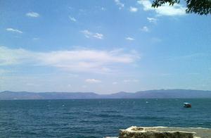 The lung of the green of Yunnan -- the lake that s