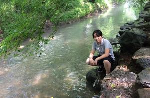 In Hangzhou west lake, 9 brooks 18 gully, terrestrial elfland pursues