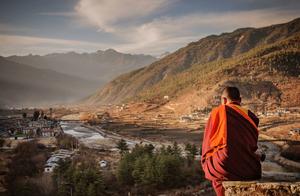 The neighbour that does not establish diplomatic r