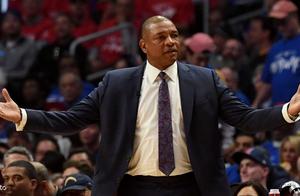 Flier installs him into bier with one's own hands