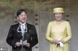 The De Rentian emperor of new accession accepts co