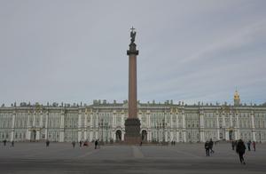 The wintry palace that one of 4 big museum of world are not here, here is wintry palace square