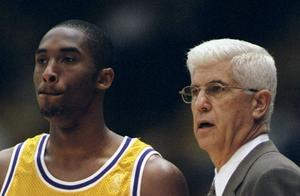 Division comparing old photograph 1998: Won admire