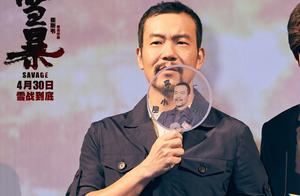 Huang Jiao Liao Fan exposing to the sun 