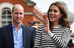 Couple of British Williams prince attends public a