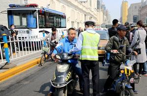 Began on May 1, beijing begins motor-car of report