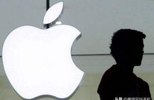 18 years old of students sue an apple, samSung rec