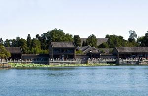 The circle that dilapidated walls cries bright garden, the garden of 10 thousand garden is witnessin