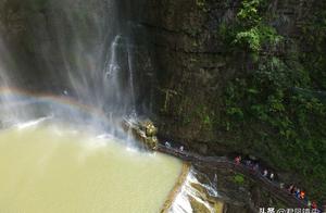 Scene area rainbow hangs 3 gorge cataract high 51 