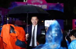 Guangdong grand far winning celebration spits groo