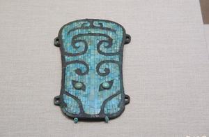 Jade article of Luoyang museum holding