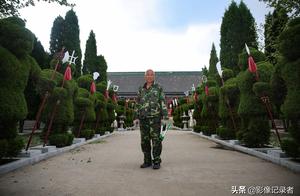 He is called Chinese edition " scissors hand Edwa