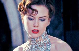 51 years old of Ni but is Jideman old? Cheek is delicate send closely, but neck grain still exposed