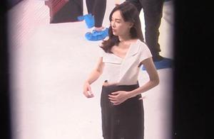 Tang Yan opens Luo Jin of abdomen of fine clever block to receive wife personally next hands pull a