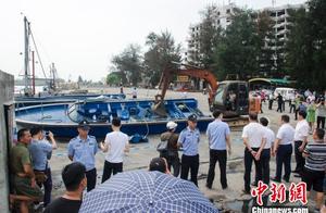 Guangxi the North sea weighs fist to attack mosquito craft to carry guest experience black gang ille