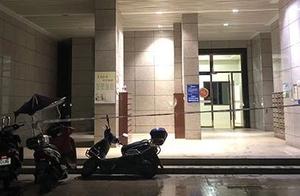 Grandparent and grandchild 3 generation 5 people a