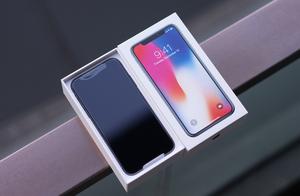 The 3 big reasons that heat of fine number IPhone X 256GB does not decrease: The price, quality and