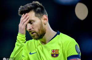 Wind a day feebly! Tear is brushed secretly with the hand after Mei Xi is surpassed, low all the tim