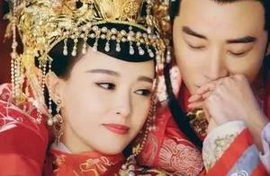 Be suspected of borroweding more than 200 novel "