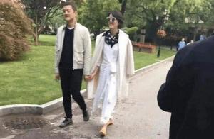 Does Li Yapeng pull a hand does mysterious woman r