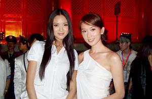 Again beautiful also do not follow Zhang Zilin group photo, unless you want to appear more dumpy a b