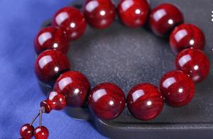 How to discern the true and false that Buddha bead hand clusters flocculus rosewood brand shop?