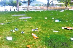 If tourist knits inevitable rubbish everywhere? Should be in charge of a canal well really 