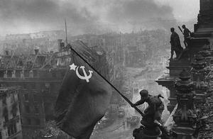 On May 8, 1945, de Jun surrenders to allied forces, battle of battlefield of Europe of World War II