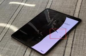 All recall! After SamSung afterwards batteries explodes, meet with again the crisis: Fold screen mob
