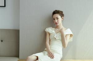 "Wang Likun " temperament of formal attire of de