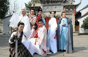 Deng Chao pats video memory to run male, and force