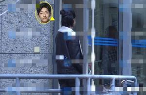 Skr what circumstance? " roam about the earth " 