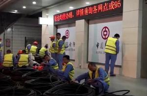 The life of everybody is not easy, each then hard 