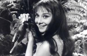 Ao Daili conspicuous this precious old photograph: